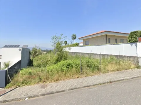 Lote para Moradia Térrea 732 m2 - Adaúfe