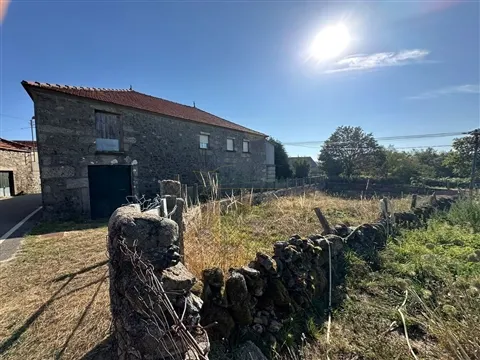 Moradia T3;:Falagueiras; Castro Laboreiro; Parque Nacional Peneda Gerês;ImoFaçanha