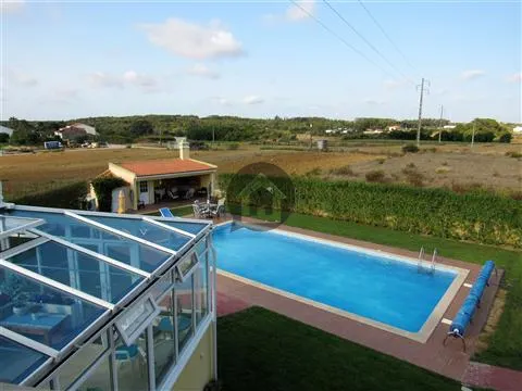 Villa de 4 chambres près de la plage et de la ville,