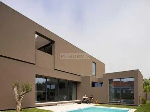 Signature House with Pool | Madalena Beach