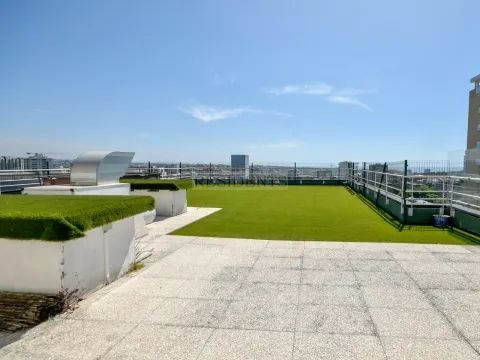 Penthouse 5 chambres avec terrasse | Piscine et vue dégagée | Boavista