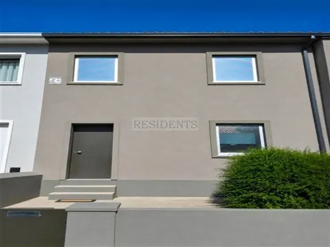 Maison 3 chambres avec jardin à Aldoar, à proximité du parc municipal