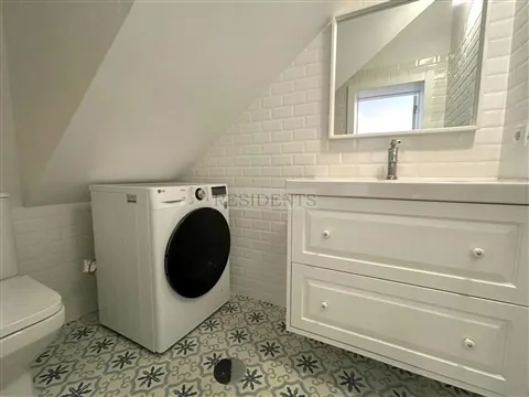 T2 Duplex a estrear com jardim | Foz Velha  T2 Duplex totalmente renovado, a estrear, situado no cor