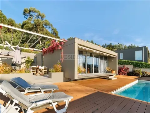 Moradia T2 com piscina e vistas deslumbrantes sobre o rio Minho