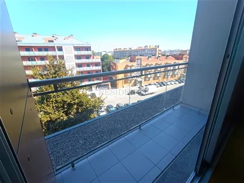 T1 meublé avec terrace et Garage