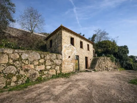 Moradia para Restaurar T2