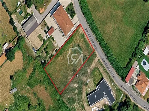 Terreno para construção em Ferreira