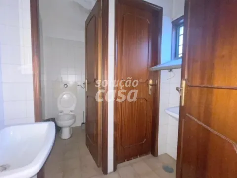 Prédio para Habitação e Comércio!