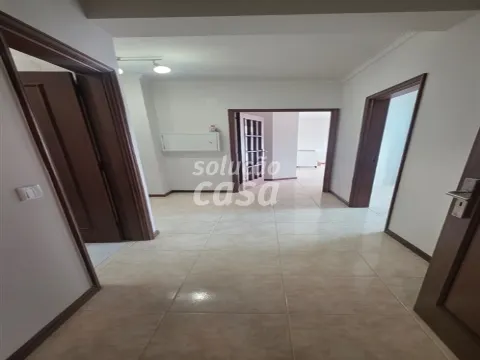 T2+1 em Oliveira do Douro, nos Arcos do Sardão, com Garagem!