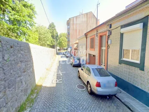 Terreno Urbano com PIP Aprovado – Ramalde, Porto