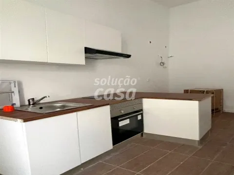 Moradia TOTALMENTE REMODELADA!