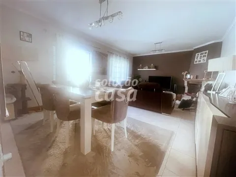 Andar Moradia T3 com Terraço!