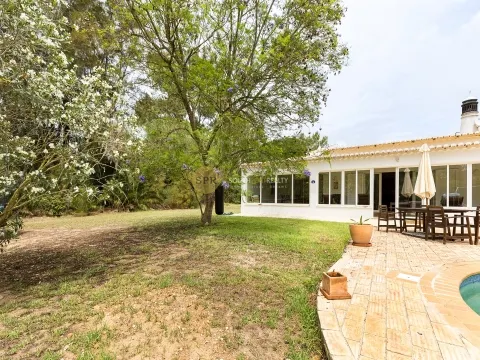 Villa in the center of Penina Golf Resort