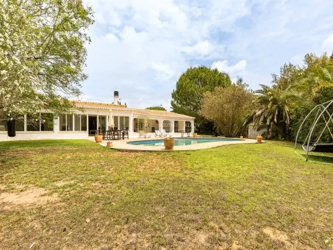 Villa in the center of Penina Golf Resort