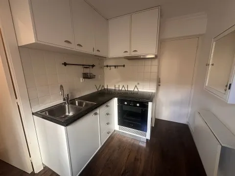 Apartamento T2 com Terraço e Vista Palácio da Ajuda