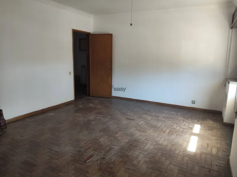 Apartamento T3 | 2 Entradas Independentes | Habitação ou Investimento, Cascais