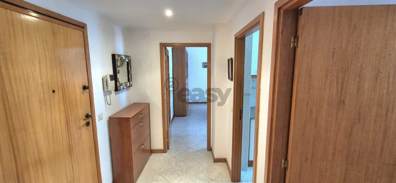 T1 em Vila Nova de Gaia com parqueamento e varanda