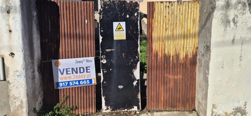 Lote de terreno 326m² na Vermelha, Cadaval