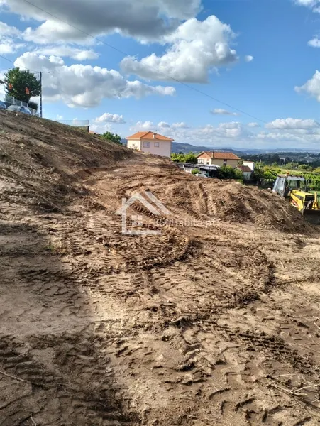 Caíde de Rei Land - Perfekt för att bygga ditt hus - Lousada