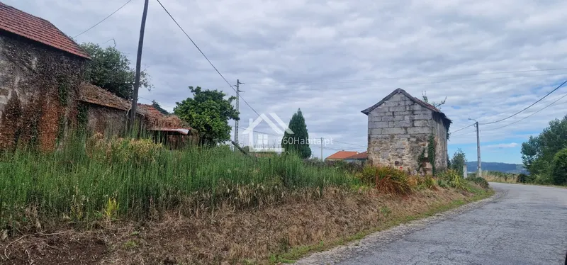 Huis met 5 slaapkamers voor wederopbouw, in Vila Verde en Santão, Felgueiras
