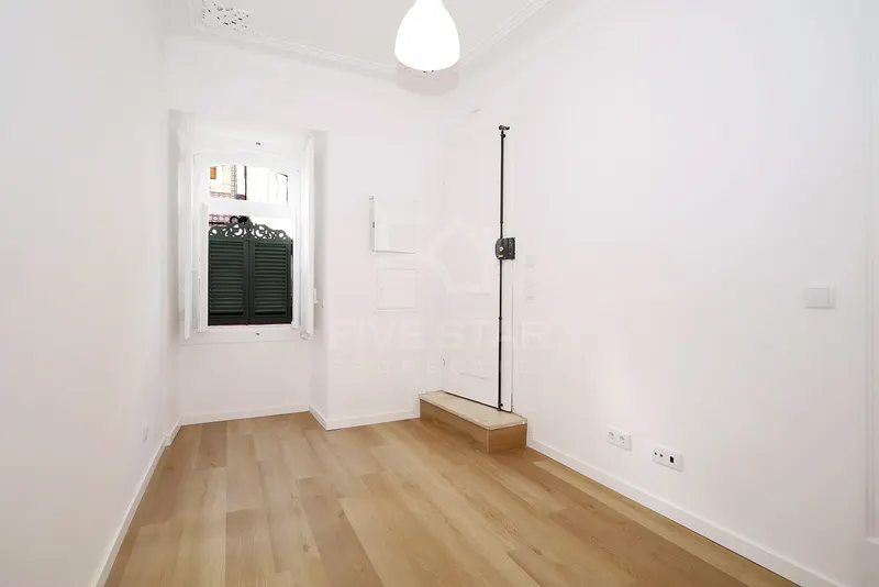 T1+1 - Príncipe Real - Renovado - Jardim Privado 