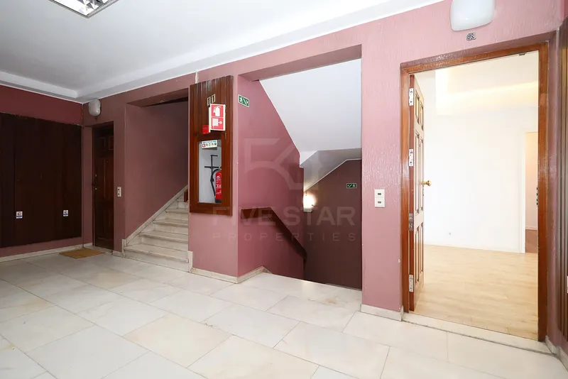 T3 - Renovado - Torres das Palmeiras - Oeiras