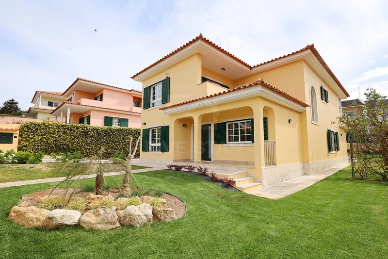 Moradia T5+1 - Grande jardim - Cascais - Kings’s College