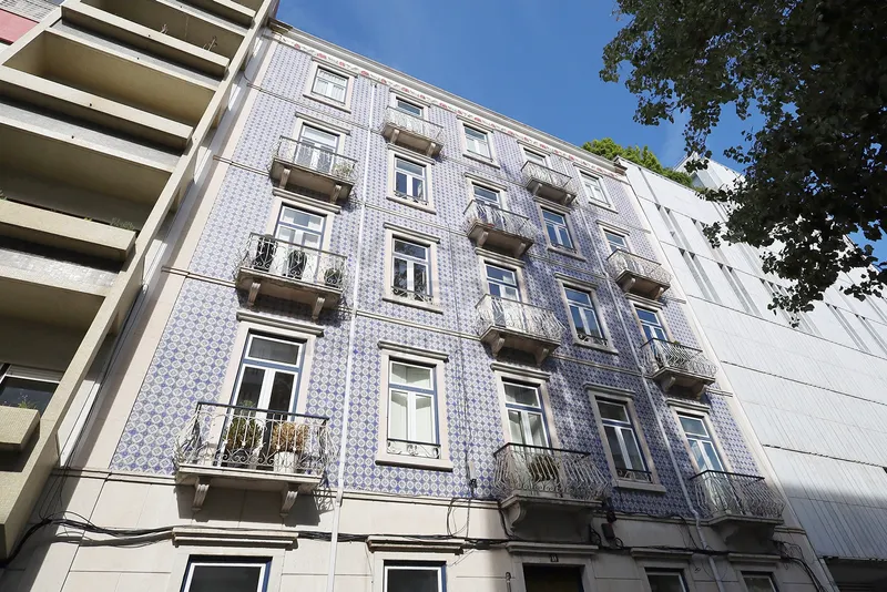 T4 Renovado - Charme Clássico - Varandas - Avenidas Novas