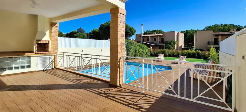 Vilamoura, Villa avec piscine privée, près du Golf