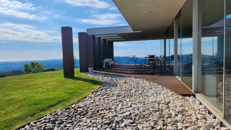 Lussuosa villa a un piano con 4 camere da letto a Seroa, Paços de Ferreira