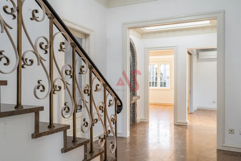 Villa de 4+1 dormitorios en el corazón de Guimarães