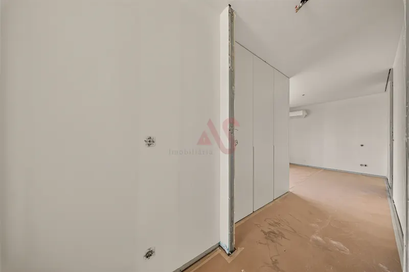 Appartement de 2 chambres dans le développement Espinho Beach Residendes à Espinho