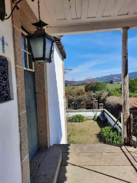 Historischer Bauernhof aus dem neunzehnten Jahrhundert mit 8,4 ha in Roriz – Santo Tirso