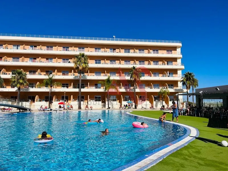 Furnished 2 Bedroom Apartment with 2 Swimming Pools inserted in the Hotel Balaia Atlântico