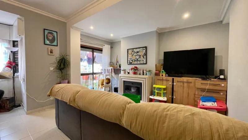 Трехкомнатная квартира, 2 ванные комнаты, 4 балкона, 3 этаж, без лифта, Бурача, Амадора