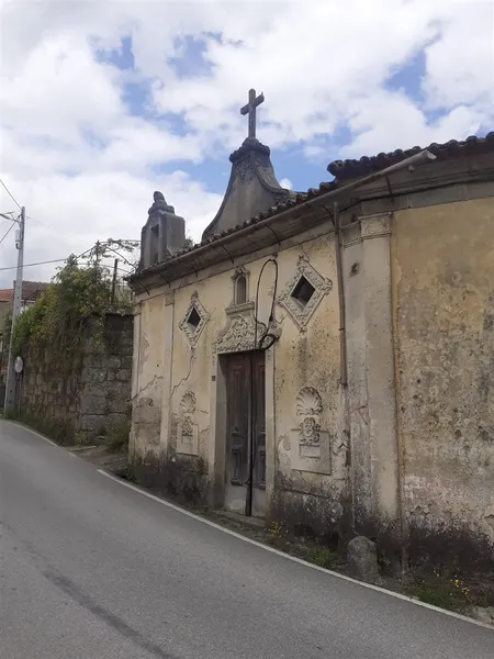 Detached house to restore T7