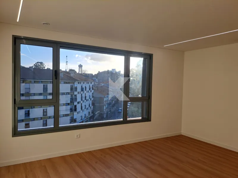 T2 no último piso - Jardim de Arca d’Água