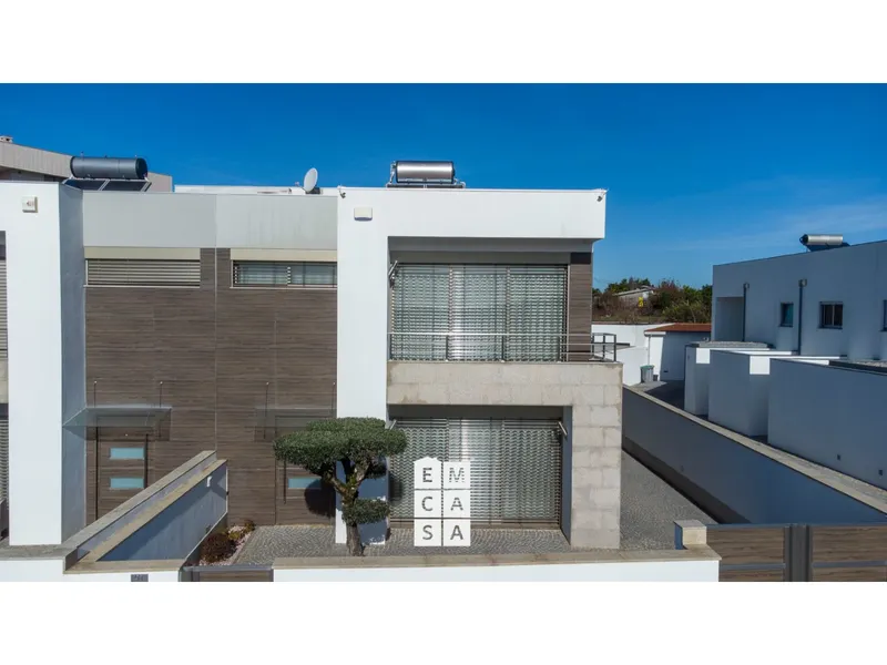 Doppelhaus 4 Schlafzimmer