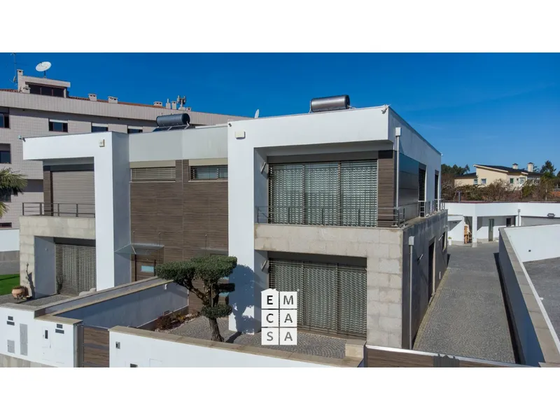 Doppelhaus 4 Schlafzimmer