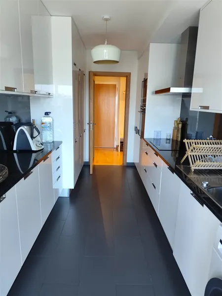 Excelente T2 para Arrendamento junto à Praia de Matosinhos