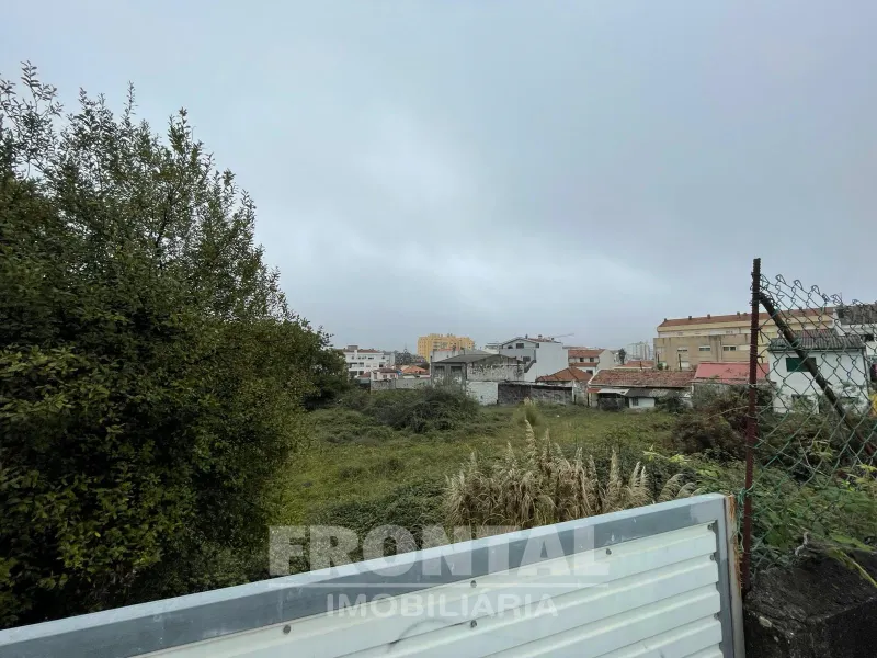 Terreno para Construção em Altura | Centro Da Areosa, Pedrouços, Maia