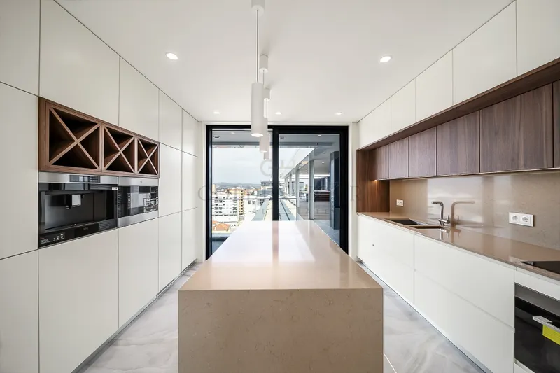 Penthouse T4 de Luxo em Vila Nova de Gaia | Golden Hour Real Estate