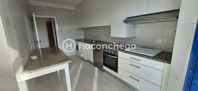 Apartamento T2 Com Garagem em Esposende
