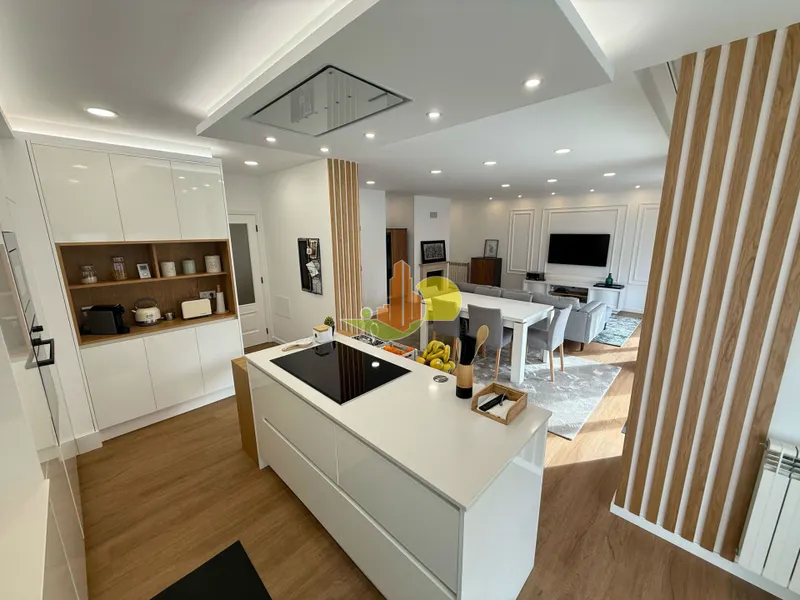 Appartement de 3 chambres à coucher dans une communauté fermée avec piscine