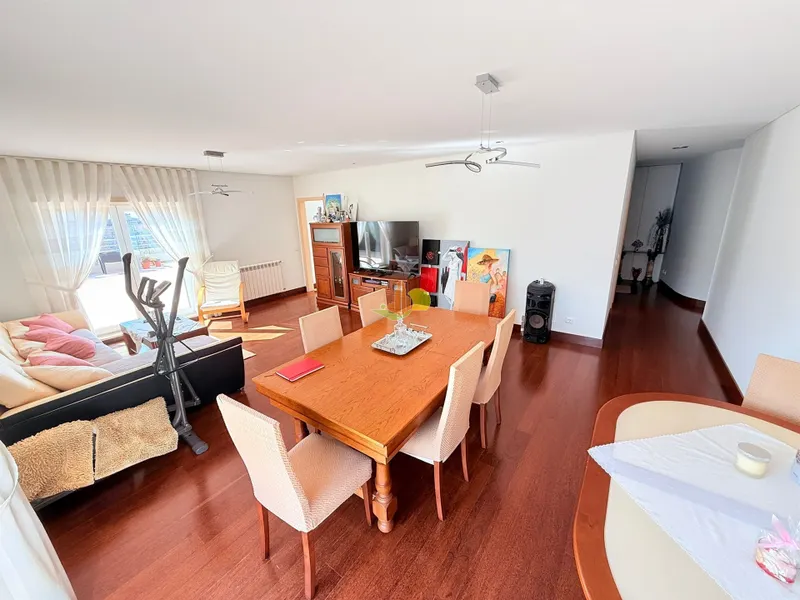 3-bedroom penthouse + garage with 70m2