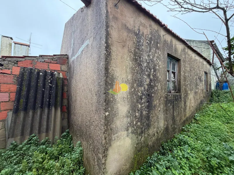 Twee onder één kap 3 kamerwoning