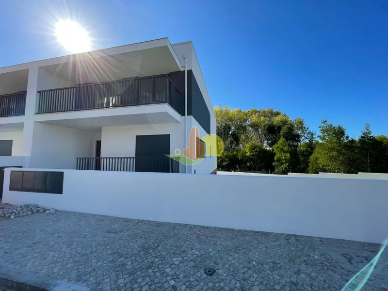 Semi-detached house T4