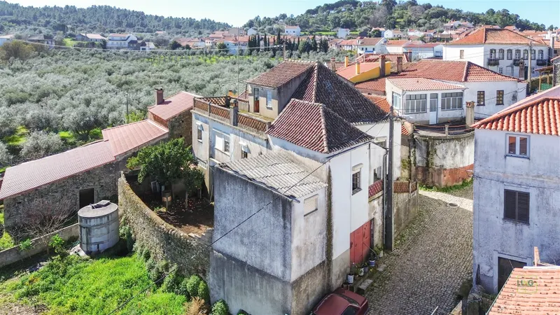 9-Bedroom House for Sale in Penamacor, Portugal | €65,000