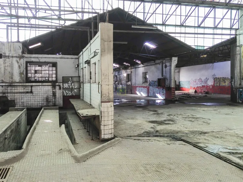 WAREHOUSE 1485 m² – CENTRAL AREA OF CASTELO BRANCO
