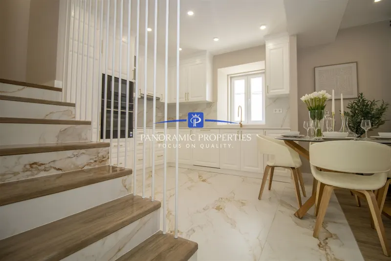 Beautifully appointed 3-bedroom recently fully renovated and refurbished